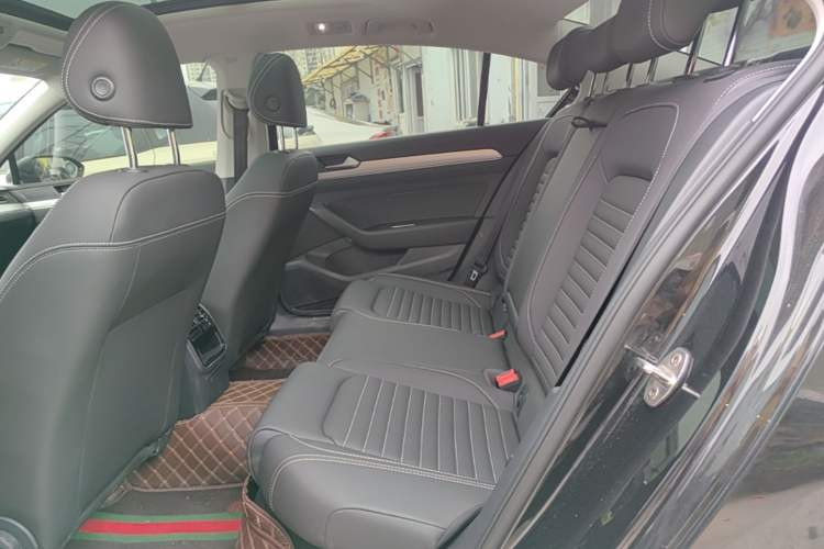 Used Volkswagen Magotan 2020 280TSI DSG Comfort Edition Left Rear Seat