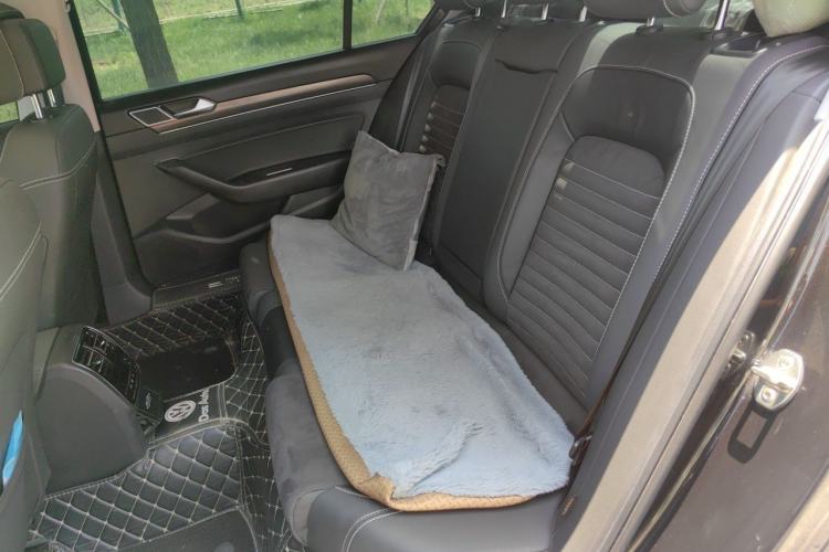 Used Volkswagen Magotan 2020 330TSI DSG Luxury Edition Left Rear Seat