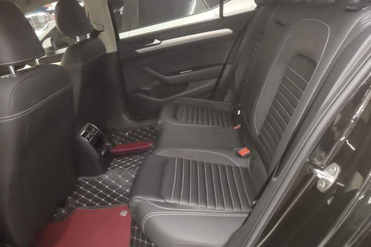 Used Volkswagen Magotan 2020 280TSI DSG Comfort Edition Left Rear Seat