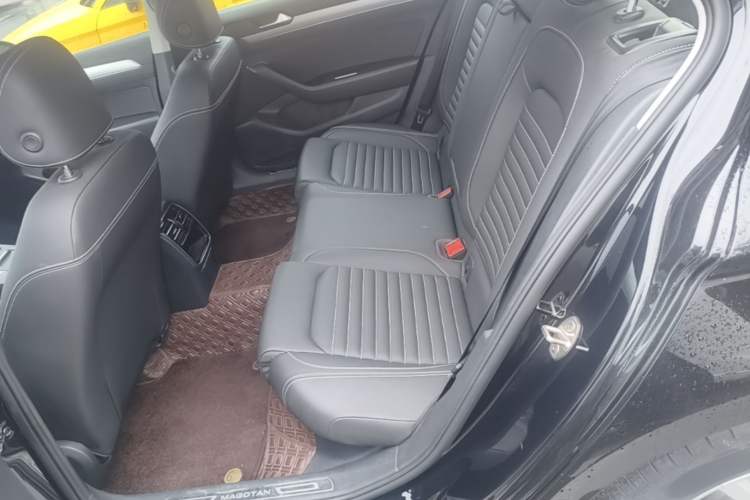 Used Volkswagen Magotan 2020 280TSI DSG Comfort Edition Left Rear Seat