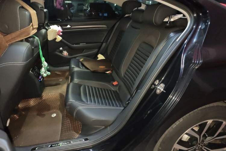 Used Volkswagen Magotan 2020 330TSI DSG Leading Model Left Rear Seat