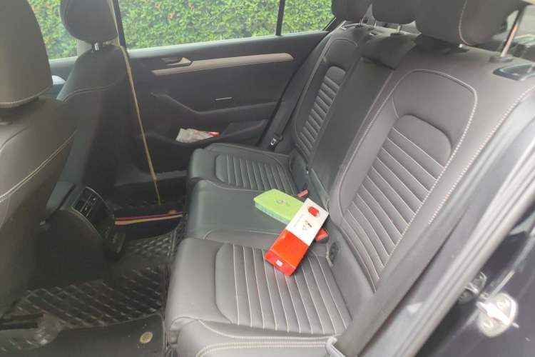 Used Volkswagen Magotan 2020 280TSI DSG Leading Edition Left Rear Seat