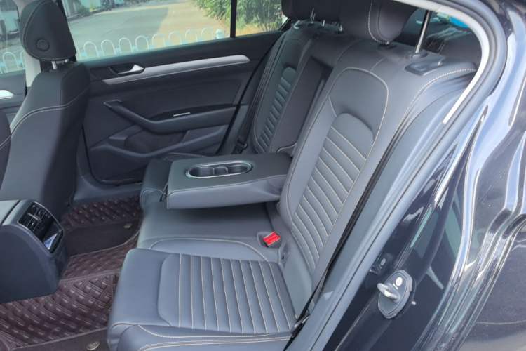 Used Volkswagen Magotan 2020 280TSI DSG Comfort Edition Left Rear Seat
