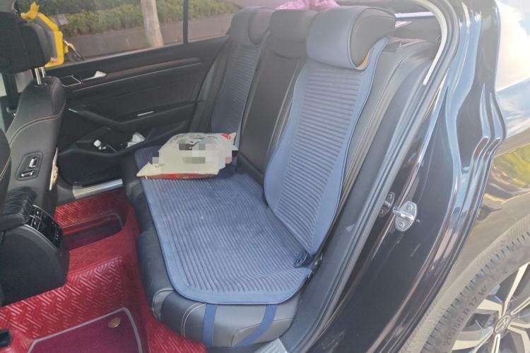 Used Volkswagen Magotan 2020 280TSI DSG Leading Edition Left Rear Seat