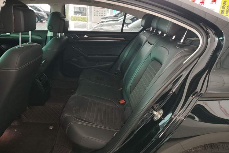 Used Volkswagen Magotan 2020 330TSI DSG Luxury Edition Left Rear Seat