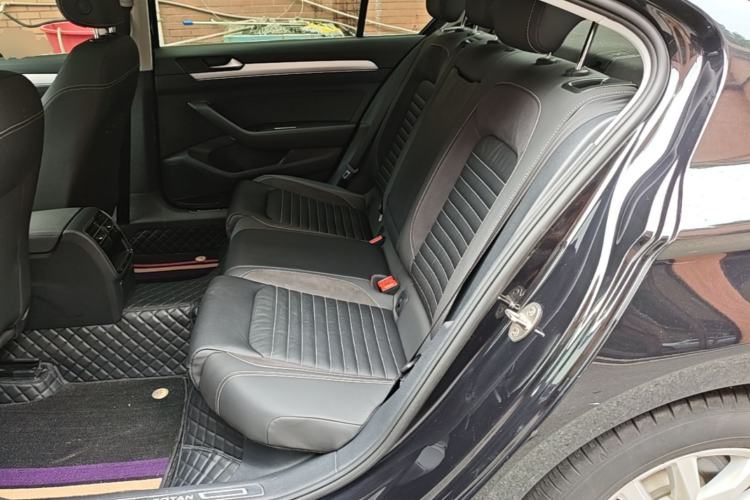 Used Volkswagen Magotan 2020 280TSI DSG Comfort Edition Left Rear Seat