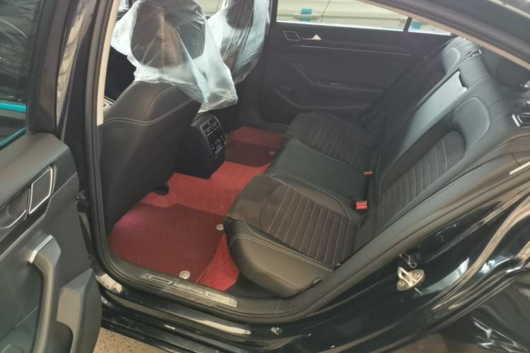 Used Volkswagen Magotan 2020 330TSI DSG Luxury Edition Left Rear Seat