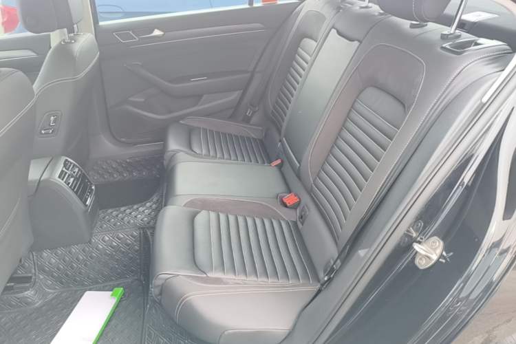 Used Volkswagen Magotan 2020 330TSI DSG Leading Model Left Rear Seat