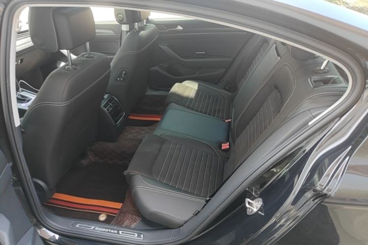 Used Volkswagen Magotan 2020 330TSI DSG Leading Model Left Rear Seat