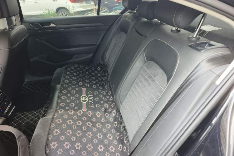 Used Volkswagen Magotan 2020 330TSI DSG Luxury Edition Left Rear Seat