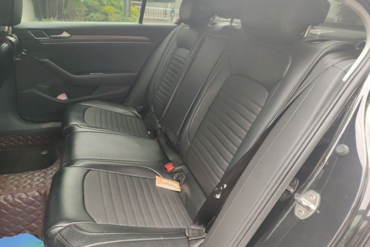 Used Volkswagen Magotan 2020 330TSI DSG Luxury Edition Left Rear Seat