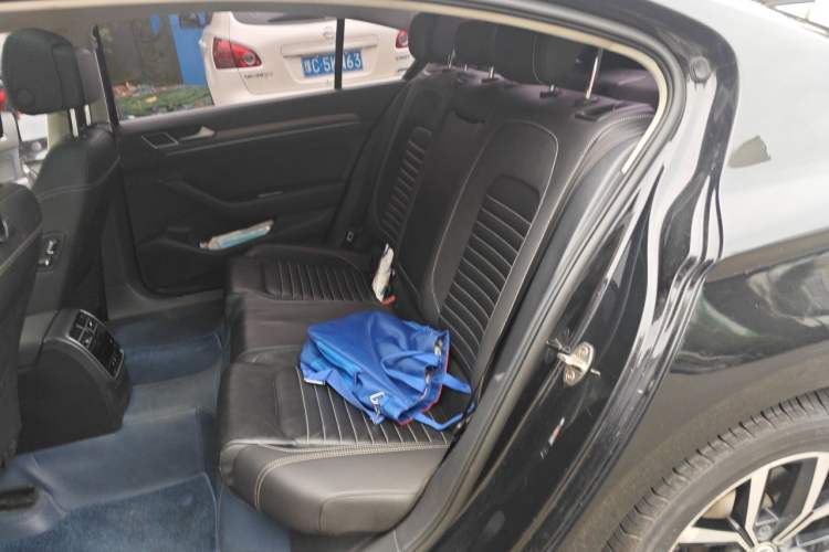 Used Volkswagen Magotan 2020 330TSI DSG Leading Model Left Rear Seat