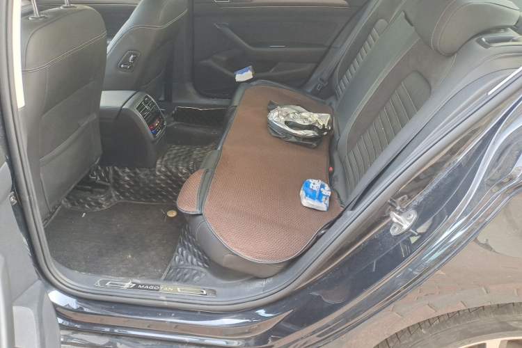 Used Volkswagen Magotan 2020 330TSI DSG Leading Model Left Rear Seat