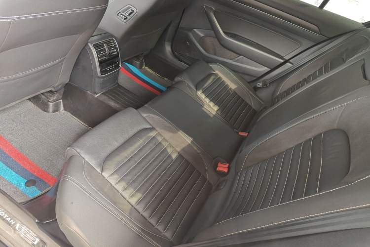 Used Volkswagen Magotan 2020 330TSI DSG Leading Model Left Rear Seat