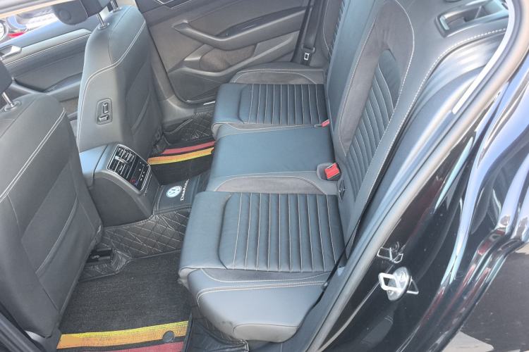 Used Volkswagen Magotan 2020 330TSI DSG Leading Model Left Rear Seat