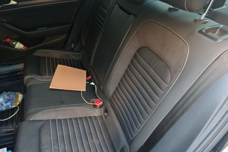 Used Volkswagen Magotan 2020 330TSI DSG Leading Model Left Rear Seat