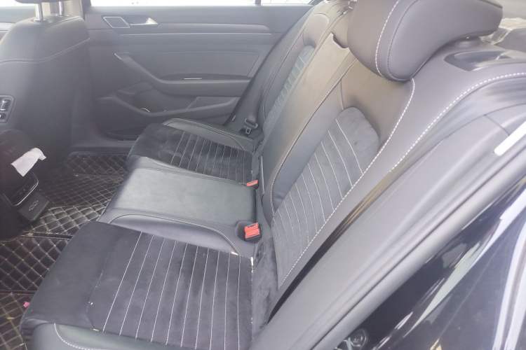 Used Volkswagen Magotan 2020 330TSI DSG Luxury Edition Left Rear Seat