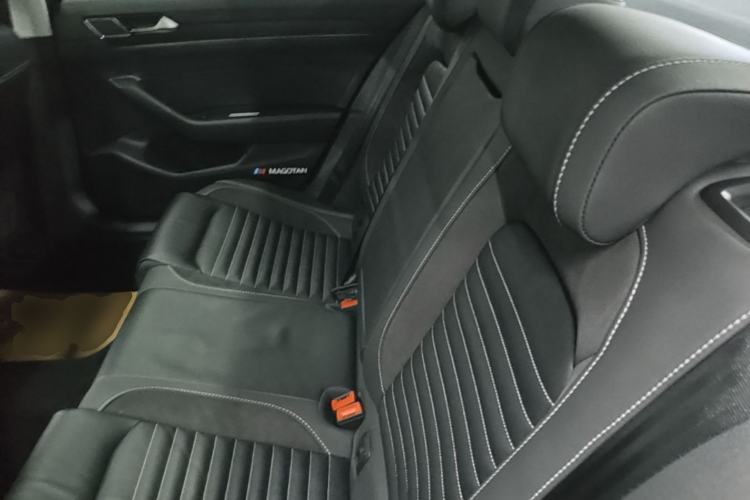 Used Volkswagen Magotan 2020 330TSI DSG Leading Model Left Rear Seat
