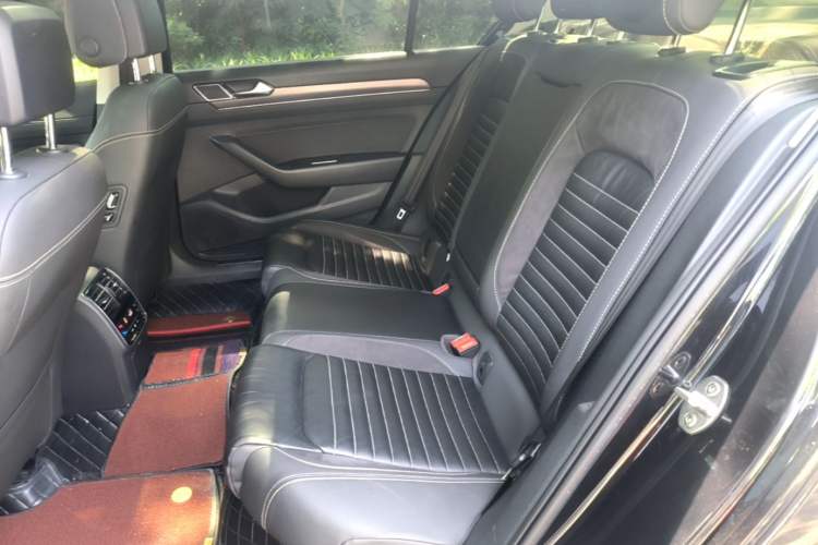 Used Volkswagen Magotan 2020 330TSI DSG Leading Model Left Rear Seat