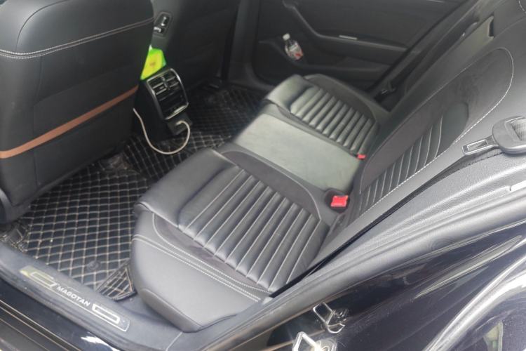 Used Volkswagen Magotan 2020 330TSI DSG Leading Model Left Rear Seat