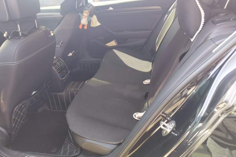 Used Volkswagen Magotan 2020 330TSI DSG Luxury Edition Left Rear Seat
