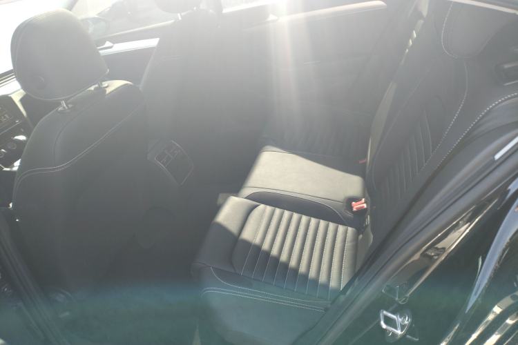 Used Volkswagen Magotan 2020 280TSI DSG Comfort Edition Left Rear Seat