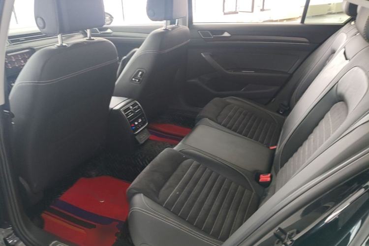 Used Volkswagen Magotan 2020 330TSI DSG Luxury Edition Left Rear Seat
