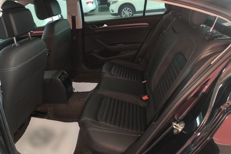 Used Volkswagen Magotan 2020 330TSI DSG Leading Model Left Rear Seat