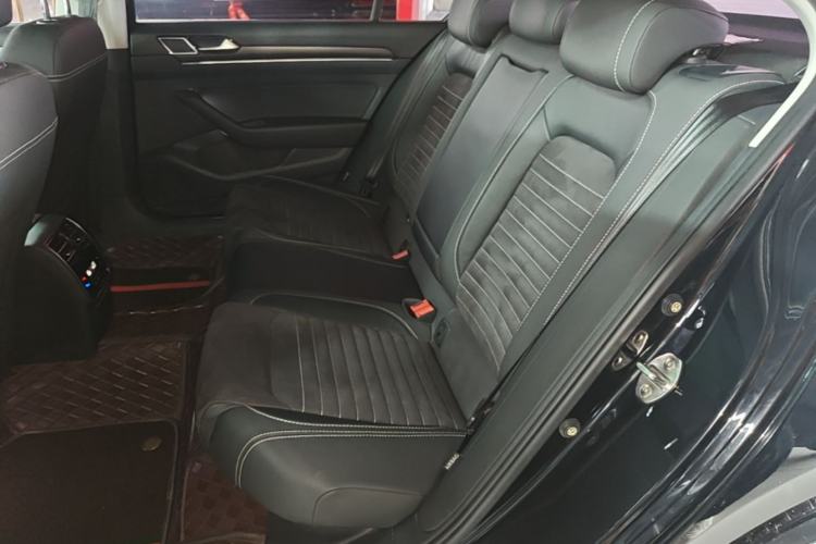 Used Volkswagen Magotan 2020 330TSI DSG Luxury Edition Left Rear Seat
