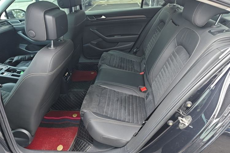 Used Volkswagen Magotan 2020 330TSI DSG Luxury Edition Left Rear Seat