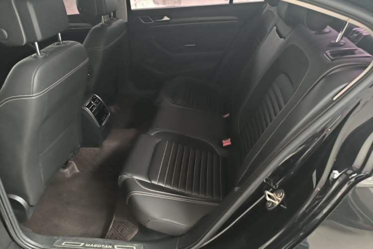 Used Volkswagen Magotan 2020 330TSI DSG Leading Model Left Rear Seat