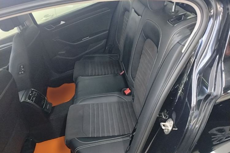 Used Volkswagen Magotan 2020 330TSI DSG Luxury Edition Left Rear Seat