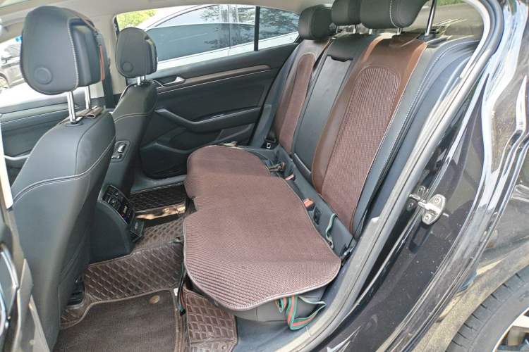 Used Volkswagen Magotan 2020 330TSI DSG Leading Model Left Rear Seat
