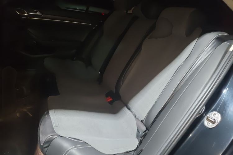 Used Volkswagen Magotan 2020 330TSI DSG Luxury Edition Left Rear Seat