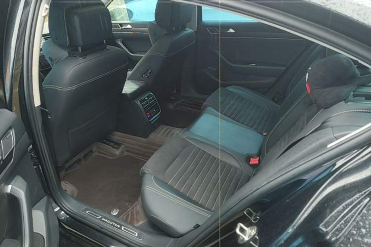 Used Volkswagen Magotan 2020 330TSI DSG Luxury Edition Left Rear Seat