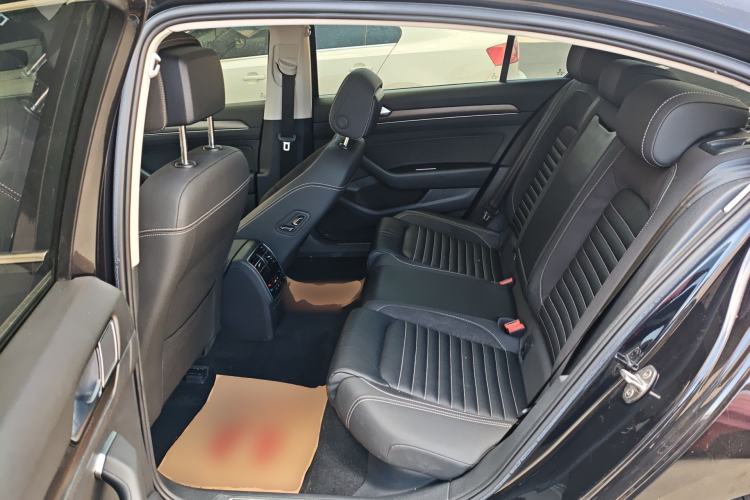 Used Volkswagen Magotan 2020 330TSI DSG Leading Model Left Rear Seat