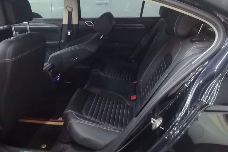 Used Volkswagen Magotan 2020 280TSI DSG Leading Edition Left Rear Seat