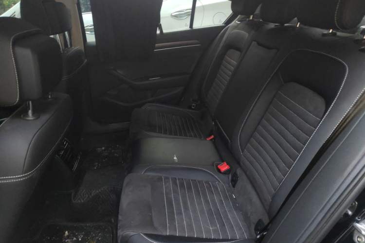 Used Volkswagen Magotan 2020 330TSI DSG Luxury Edition Left Rear Seat