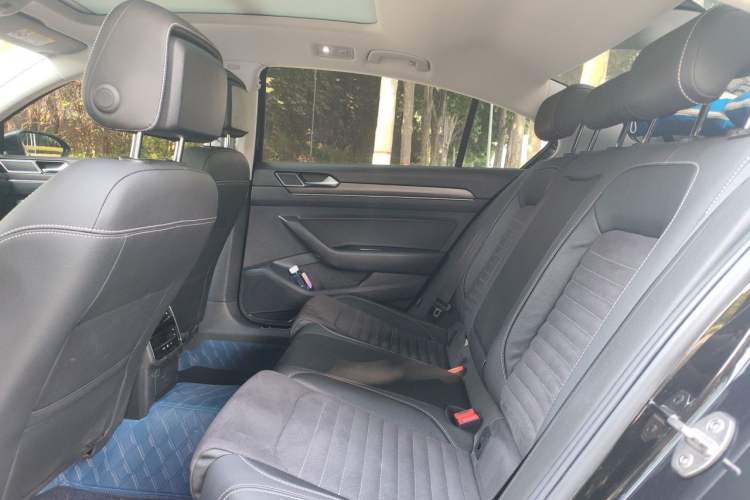 Used Volkswagen Magotan 2020 330TSI DSG Luxury Edition Left Rear Seat