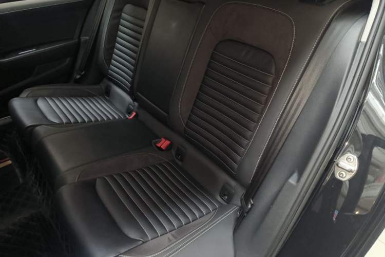 Used Volkswagen Magotan 2020 280TSI DSG Comfort Edition Left Rear Seat