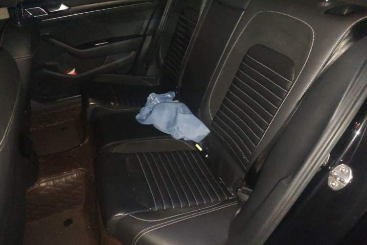 Used Volkswagen Magotan 2020 330TSI DSG Leading Model Left Rear Seat