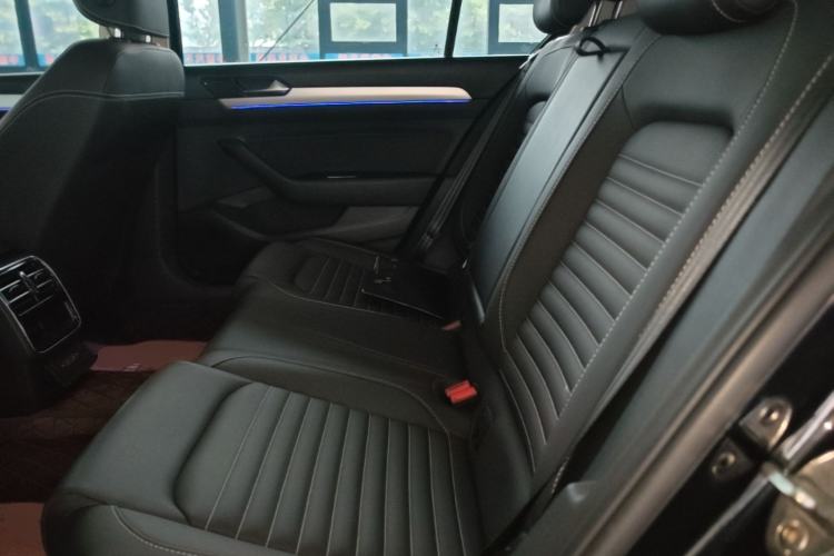 Used Volkswagen Magotan 2020 280TSI DSG Comfort Edition Left Rear Seat