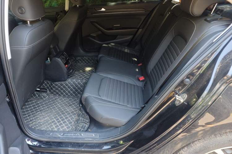 Used Volkswagen Magotan 2020 280TSI DSG Comfort Edition Left Rear Seat