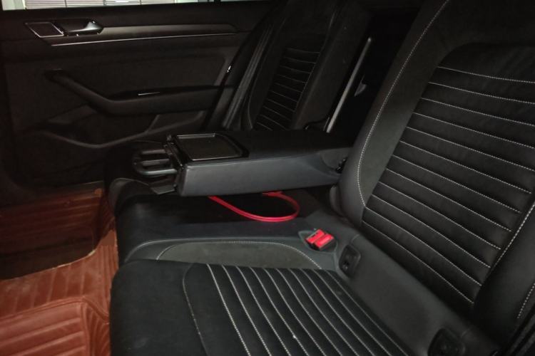 Used Volkswagen Magotan 2020 330TSI DSG Leading Model Left Rear Seat