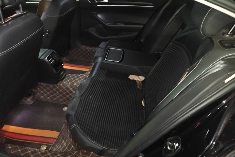 Used Volkswagen Magotan 2020 330TSI DSG Luxury Edition Left Rear Seat