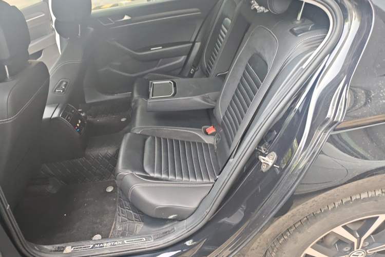 Used Volkswagen Magotan 2020 330TSI DSG Leading Model Left Rear Seat