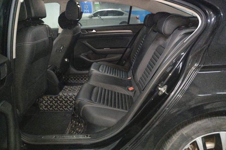 Used Volkswagen Magotan 2020 330TSI DSG Leading Model Left Rear Seat