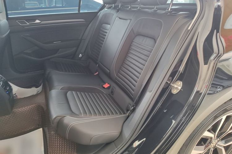 Used Volkswagen Magotan 2020 330TSI DSG Leading Model Left Rear Seat