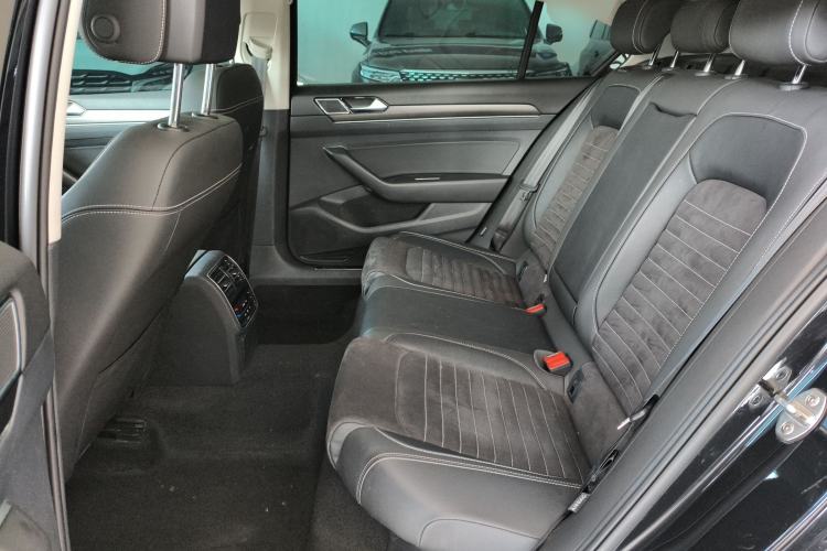 Used Volkswagen Magotan 2020 330TSI DSG Luxury Edition Left Rear Seat