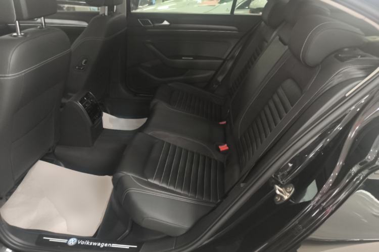 Used Volkswagen Magotan 2020 330TSI DSG Leading Model Left Rear Seat